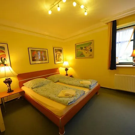 Ferienwohnung-hiddensee-in-gross-zicker-halbinsel-moenchgut Groß Zicker